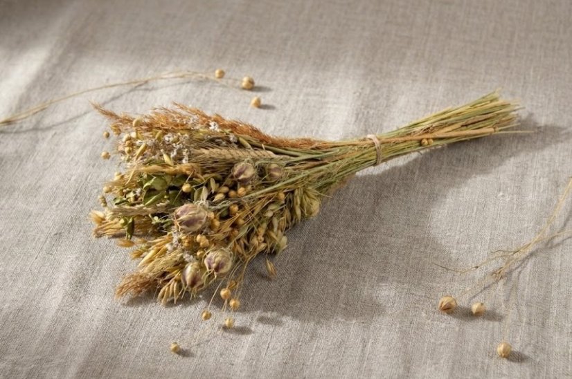 Getrockneter Wiesenstrauß - natur